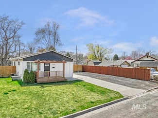 1930 Poplar Ave, Twin Falls, ID 83301