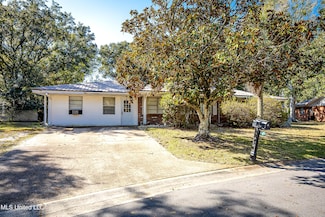 6237 Browning Dr, Ocean Springs, MS 39564