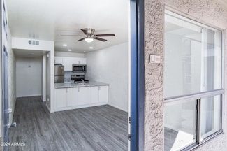 4635 N 27th Ave Unit 208, Phoenix, AZ 85017