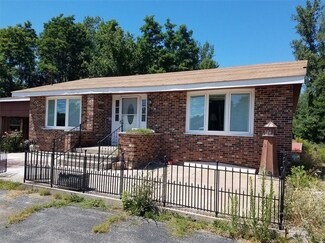 12487 Ridge Rd, Medina, NY 14103