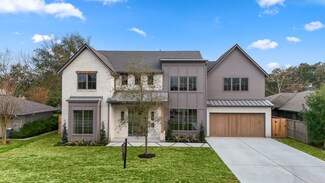 8745 Fairbend St, Houston, TX 77055