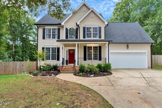 190 Woodcroft Dr, Youngsville, NC 27596