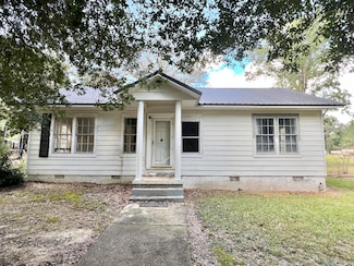 6 Clover Dr, Reform, AL 35481