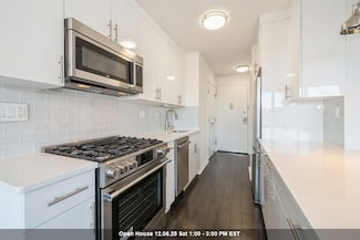 500 Central Ave Unit 302, Union City, NJ 07087