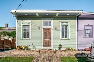 909 N Derbigny St, New Orleans, LA 70116
