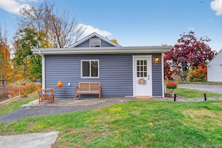 86 Vassar Rd, Poughkeepsie, NY 12603