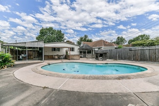 3411 Daisy St, Pasadena, TX 77505