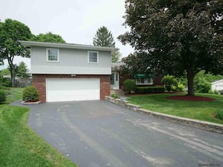 6 Cornell Dr, Albany, NY 12204