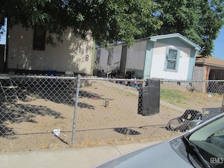 11 Augusta St, Bakersfield, CA 93307
