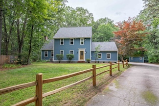 21 Tamarack Ln, Amherst, NH 03031