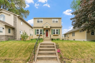 1330 Eleanor Ave, Saint Paul, MN 55116