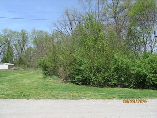 25731 Sunset Ave, Elkhart, IN 46514