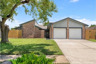 7315 Windvine Dr, Houston, TX 77072