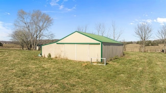 18996 Louisville Rd, Park City, KY 42160