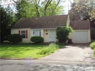 121 Hazelhurst Ave, North Syracuse, NY 13212