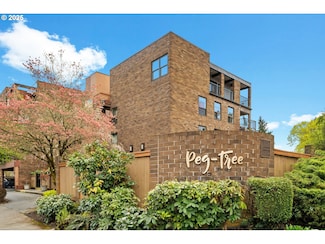 100 Leonard St Unit 3-4, Lake Oswego, OR 97034