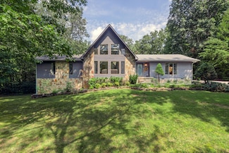 128 W Hills Ct, Harriman, TN 37748