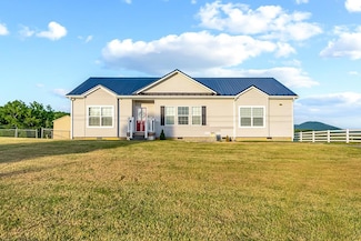 638 Carterville Heights Rd, Wytheville, VA 24382