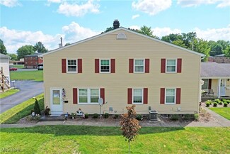 2724 Lexington Ave NW, Warren, OH 44485