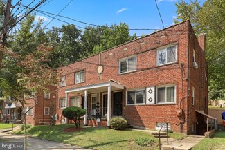 4833 1st St SW, Washington, DC 20032