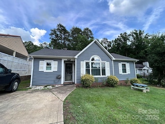 7401 Merrily Ln, Charlotte, NC 28214