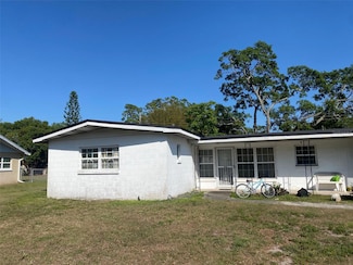 115 Lake Dot Dr, Sanford, FL 32773