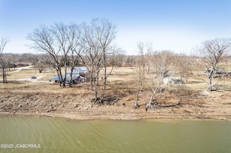 10508 Marina Rd, Liberty Township, MO 65101
