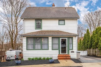 24 Bow St, Arlington, MA 02474