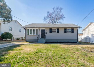 7921 Grant Dr, Glenarden, MD 20706