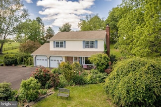 458 Rolling Hills Rd, Ottsville, PA 18942