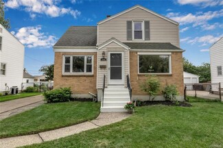268 Lowell Rd, Buffalo, NY 14217