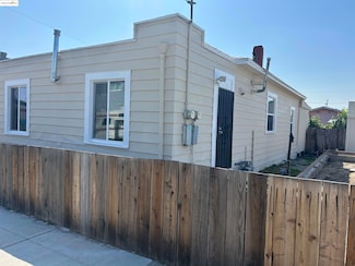 2017 27th Ave, Oakland, CA 94601