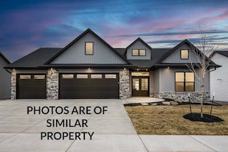 616 Rock Ridge Rd, Tiffin, IA 52340