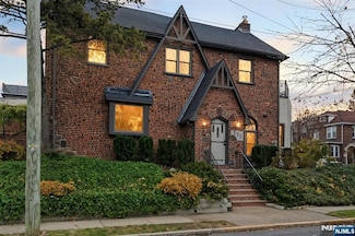 533 Highridge Ave, Cliffside Park, NJ 07010