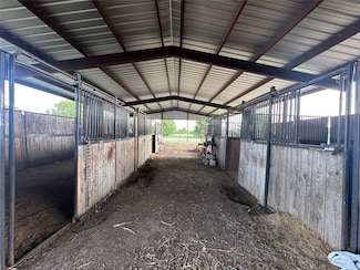 4511 Private Road 1172, Greenville, TX 75401