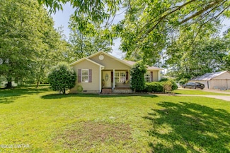 5300 Broad St S, Trezevant, TN 38258