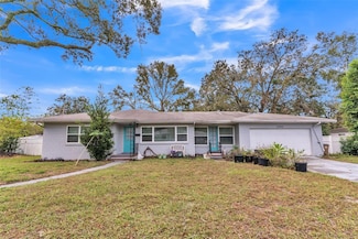 2440 Eastland Rd, Mount Dora, FL 32757