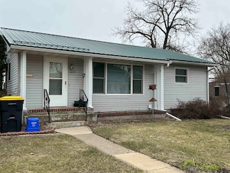 1215 Hollister Ave, Tomah, WI 54660