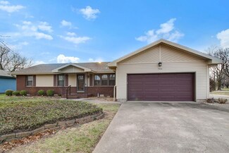 706 Custer Rd, Parsons, KS 67357