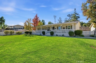 24765 Las Flores Dr, Canyon Lake, CA 92587