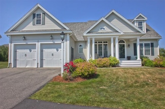 10 Kerri Ann Cir, Methuen, MA 01844