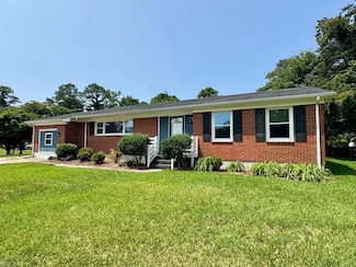 2 Ross Ct, Portsmouth, VA 23701