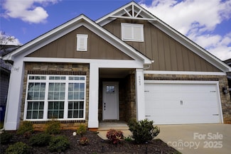6642 Star Dr, Sherrills Ford, NC 28673