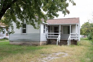 1516 N Farmer Ave, Springfield, MO 65802