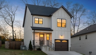 416 Oak St, Clarksville, TN 37042