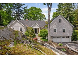 110 Walton Rd, New Castle, NH 03854