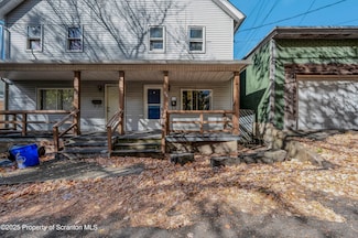 516 Stipp Ct, Scranton, PA 18510