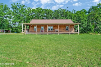 40 Diamond Padgett Ln, Monterey, TN 38574