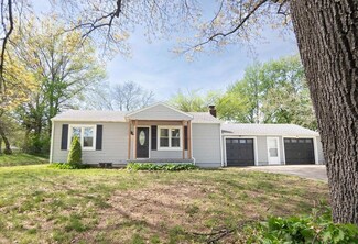1211 N 8th St, Lansing, KS 66043