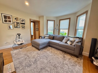 49 Pearl St Unit 2, Newton, MA 02458